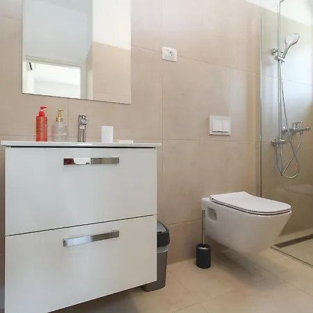 Lovor 2351 Holiday home