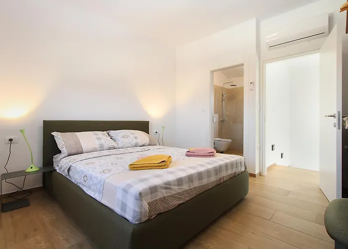 Lovor 2351 Tatil Evi Valbandon